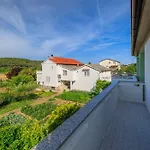 Petar Apartman Kampor