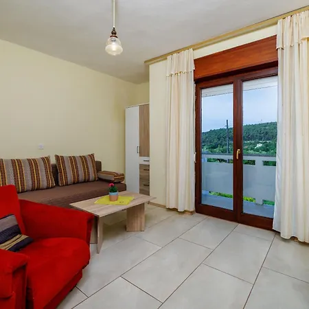 Petar Apartman Kampor